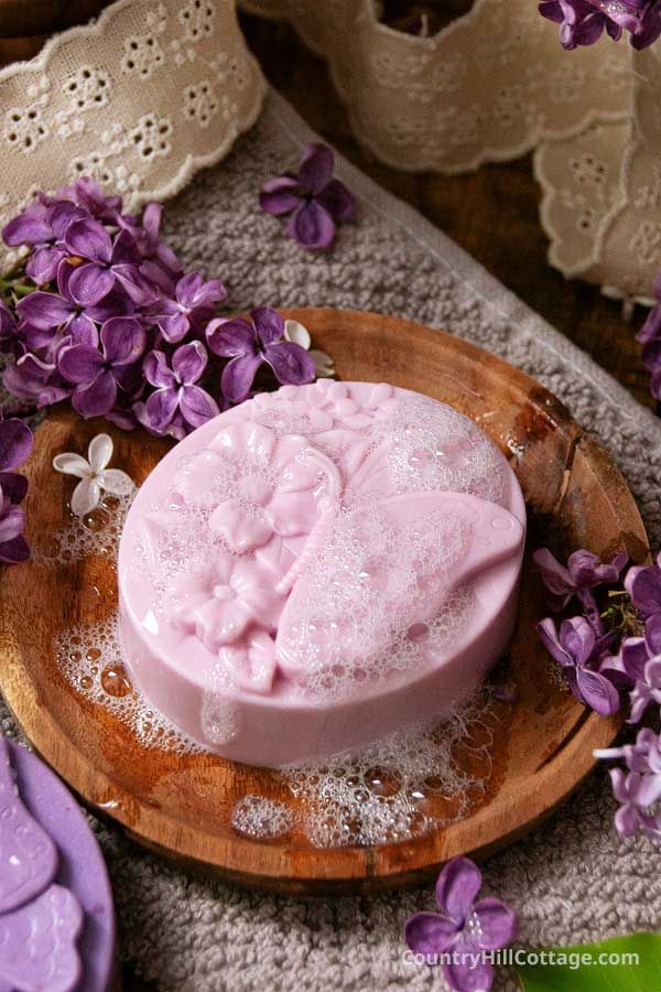 🌿 Lavender Soap